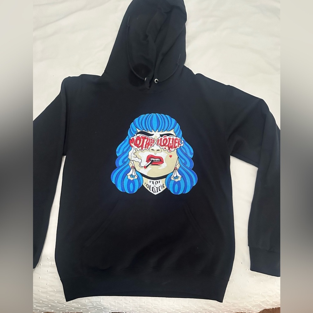 Flor De Toldache Motherflower black hoddie.